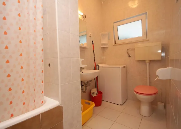 アパート By The Sea Razanj, - 7517 *